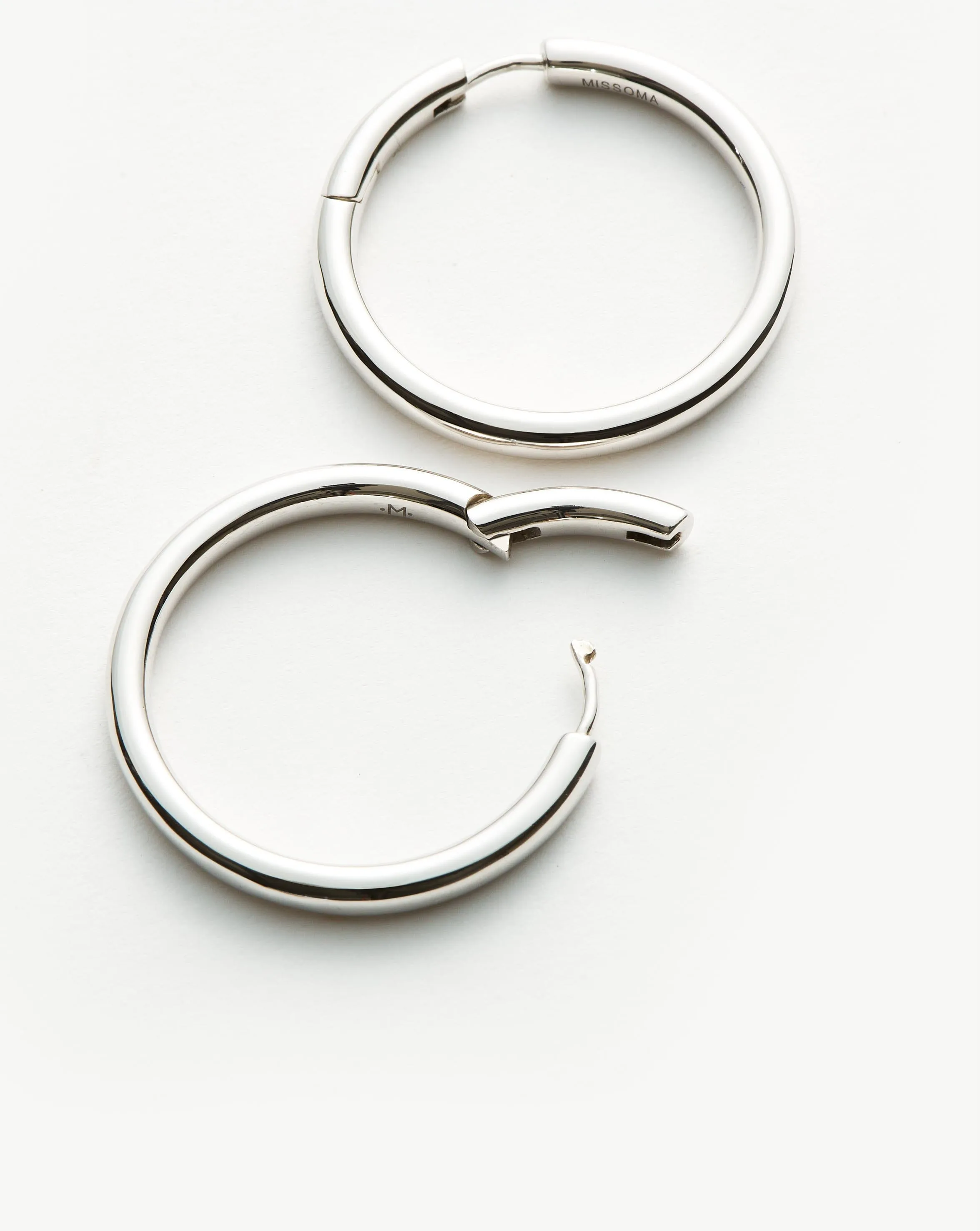 Classic Tunnel Medium Hoop Earrings | Silver Plated