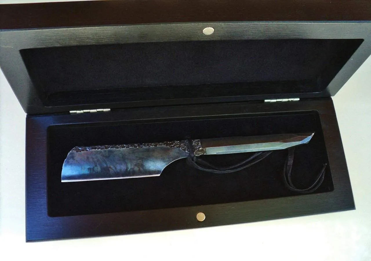 SOLD-Dylan Farnham #62 "The Dark Crystal" 7/8, Half-Hollow Kamisori Straight Razor, with custom storage box